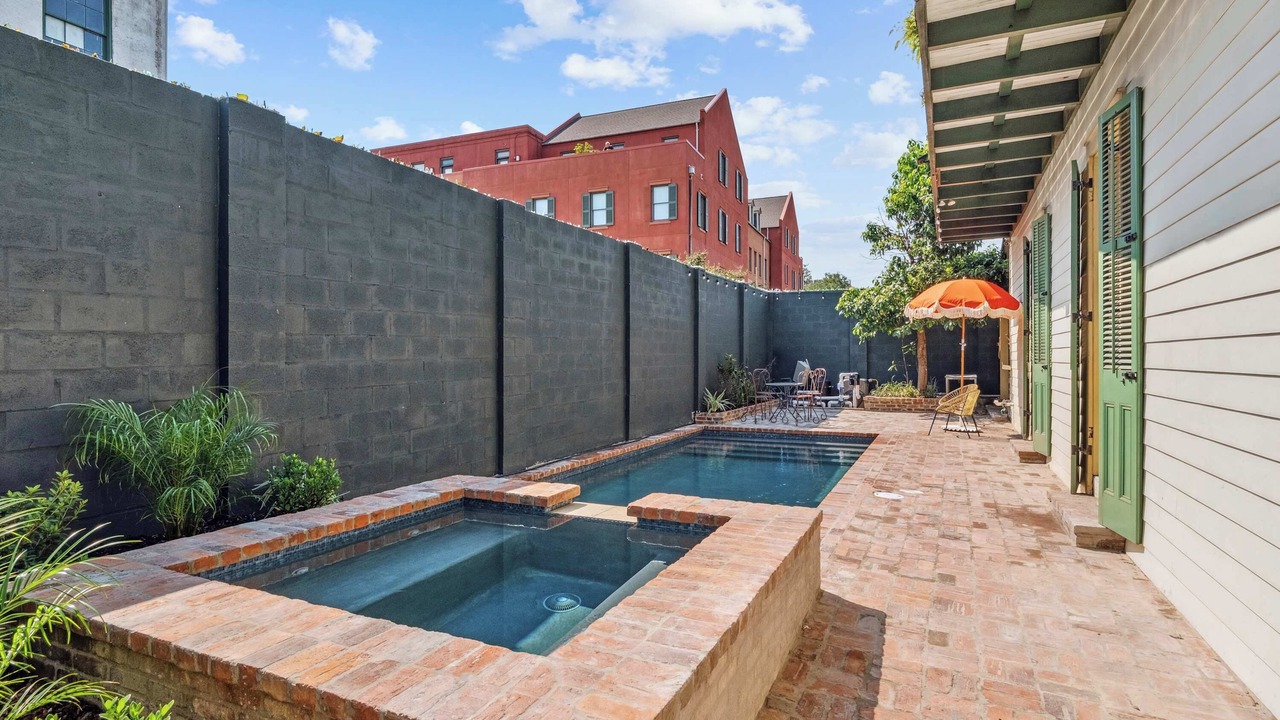 Photo of Outdoor in Seventh Ward