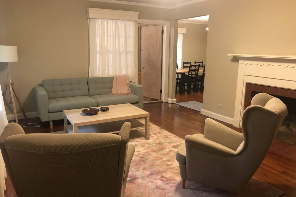 Photo of Livingroom in Greenville