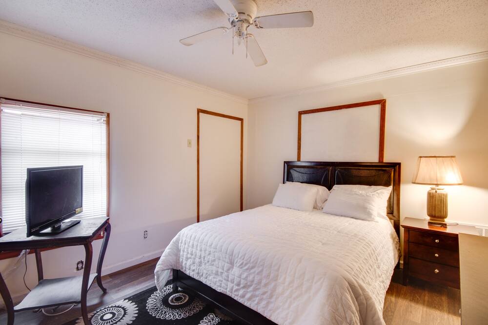 Photo of Bedroom in Hazlehurst