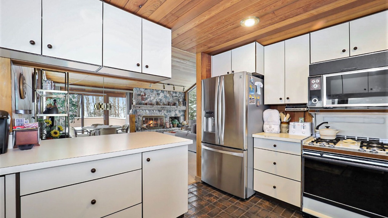 Photo of Kitchen in Birchwood Farms