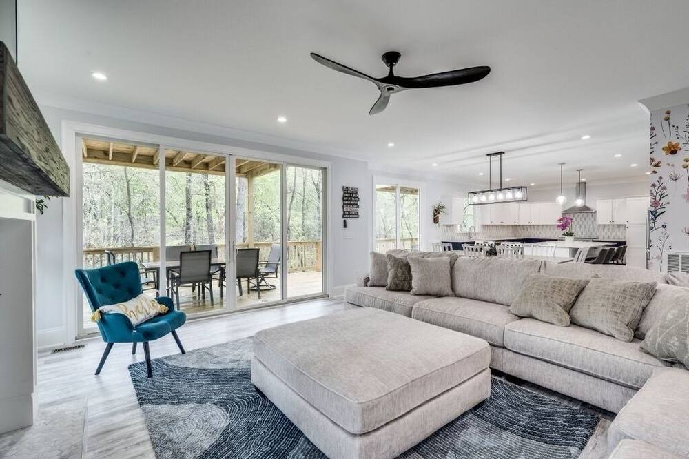 Photo of Livingroom in Winchester