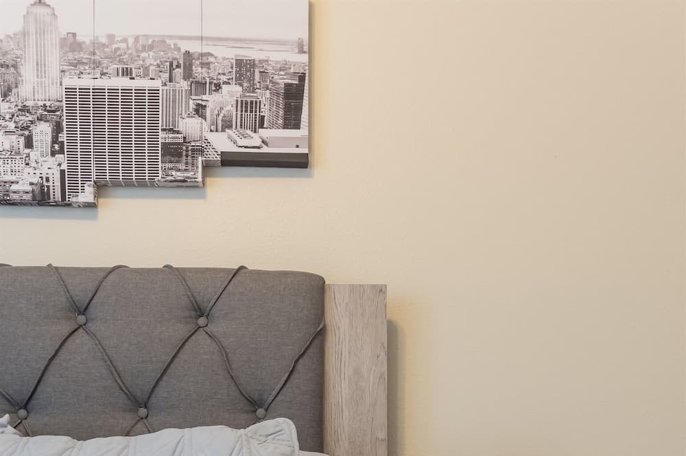 Photo of Bedroom in Sunset Ridge