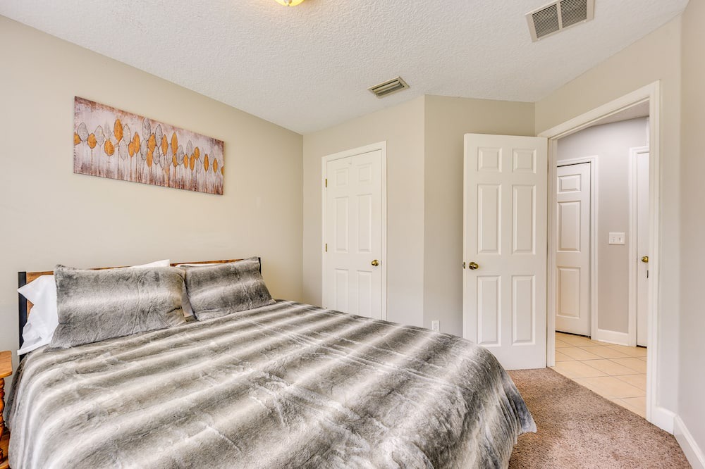 Photo of Bedroom in Northside