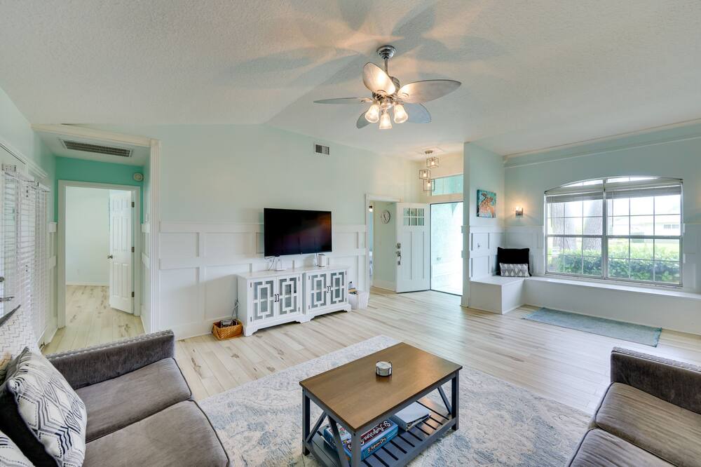 Photo of Bedroom in Saint Augustine Shores
