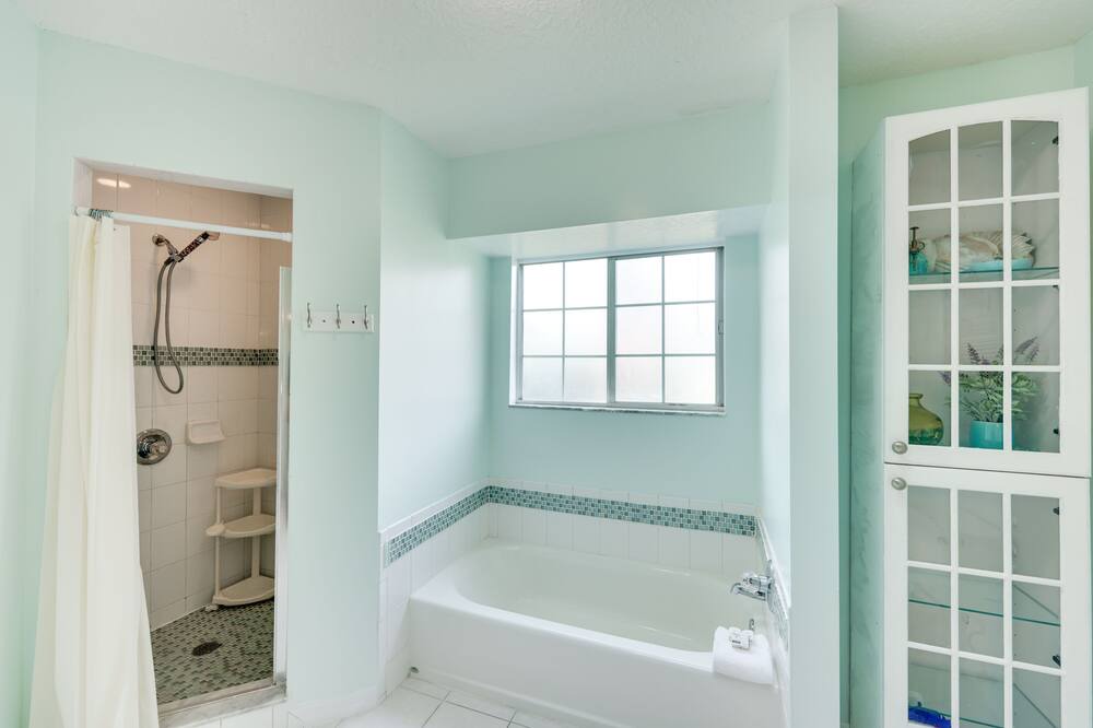 Photo of Bathroom in Saint Augustine Shores