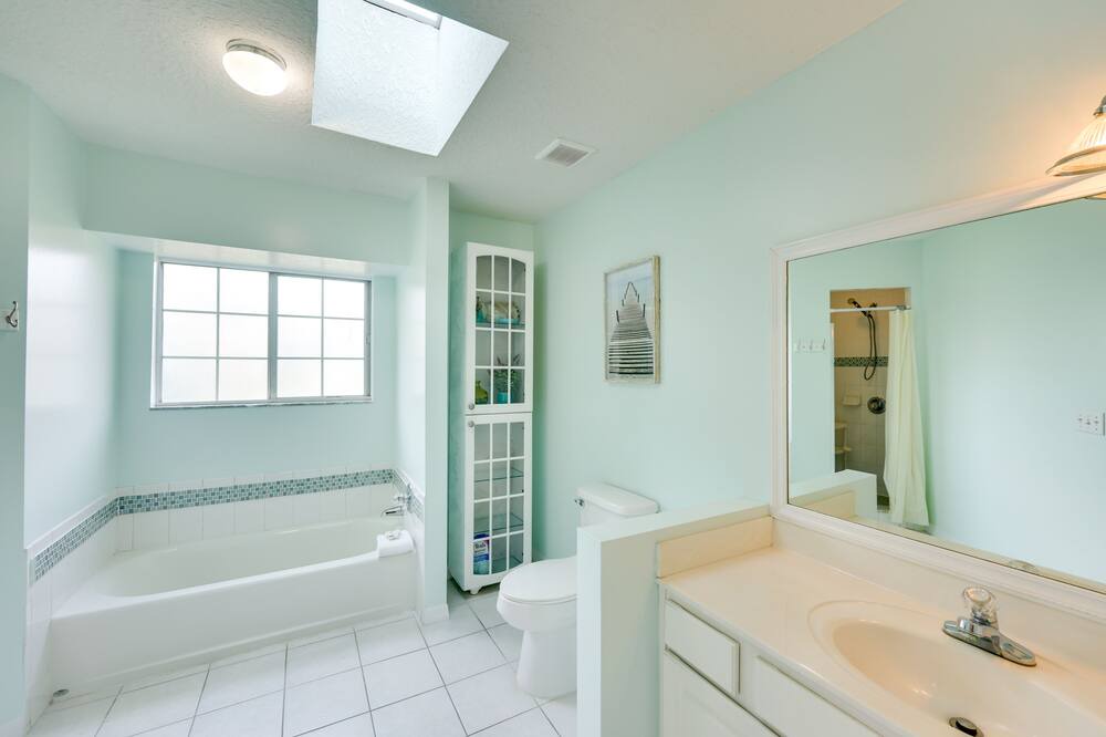 Photo of Bathroom in Saint Augustine Shores