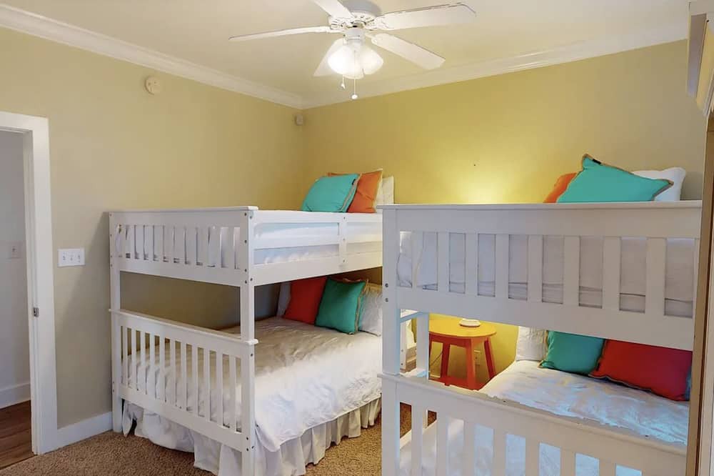 Photo of Bedroom in Ono Island