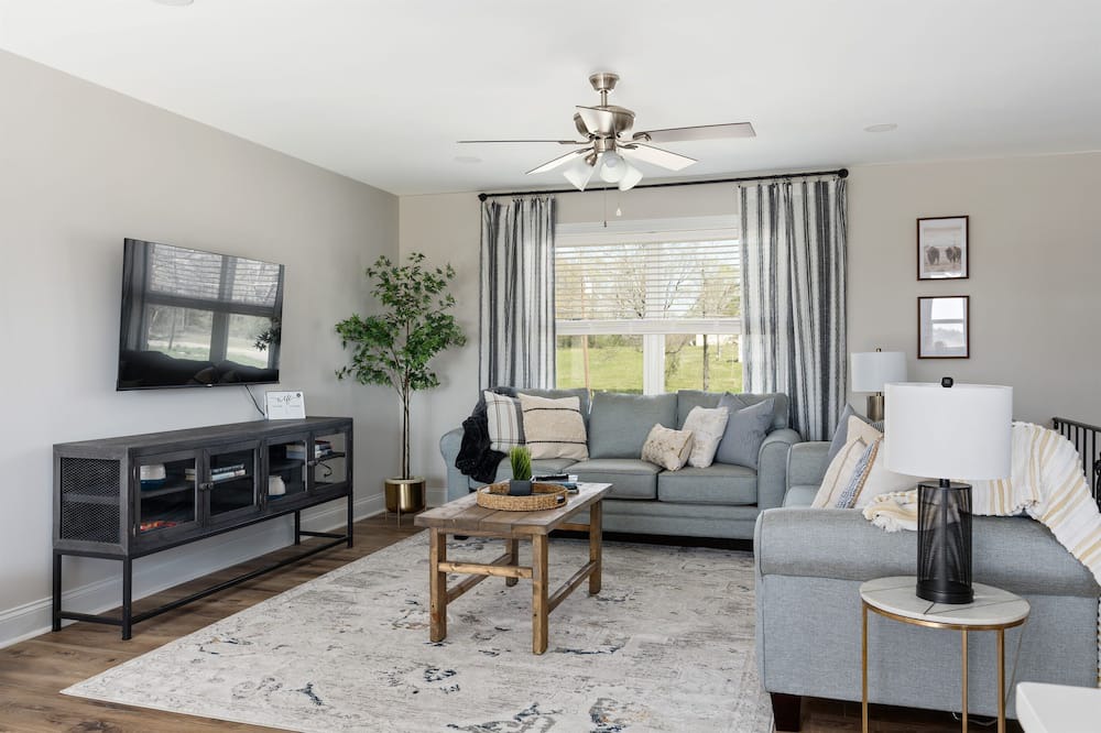 Photo of Livingroom in Bessemer
