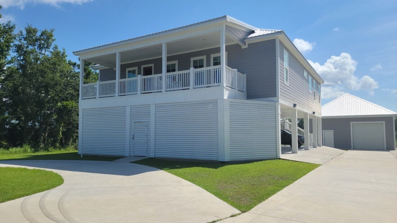 Photo of Outdoor in Henderson Point