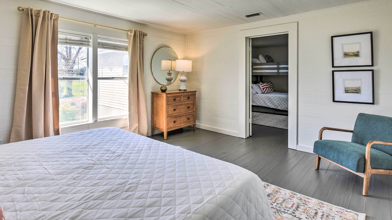 Photo of Others in Enterprise