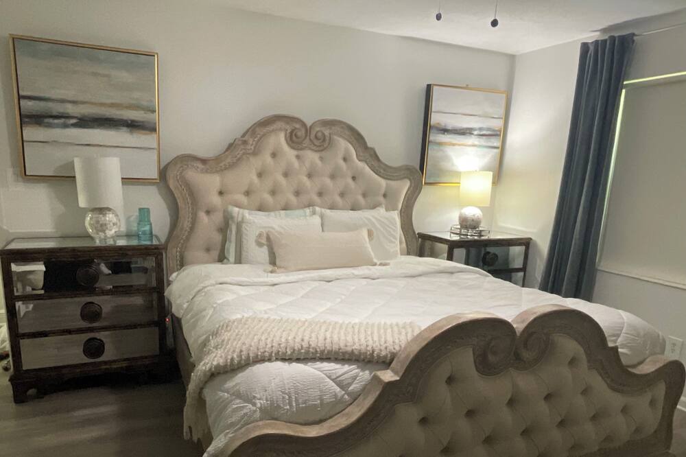 Photo of Bedroom in Tallahassee