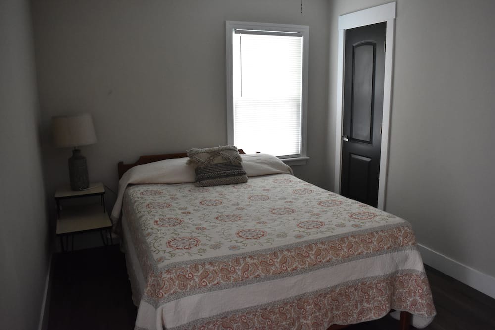 Photo of Bedroom in Waycross