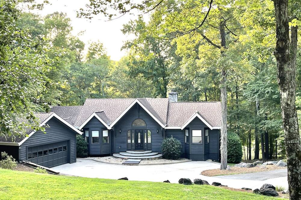 Photo of Outdoor in Greensboro