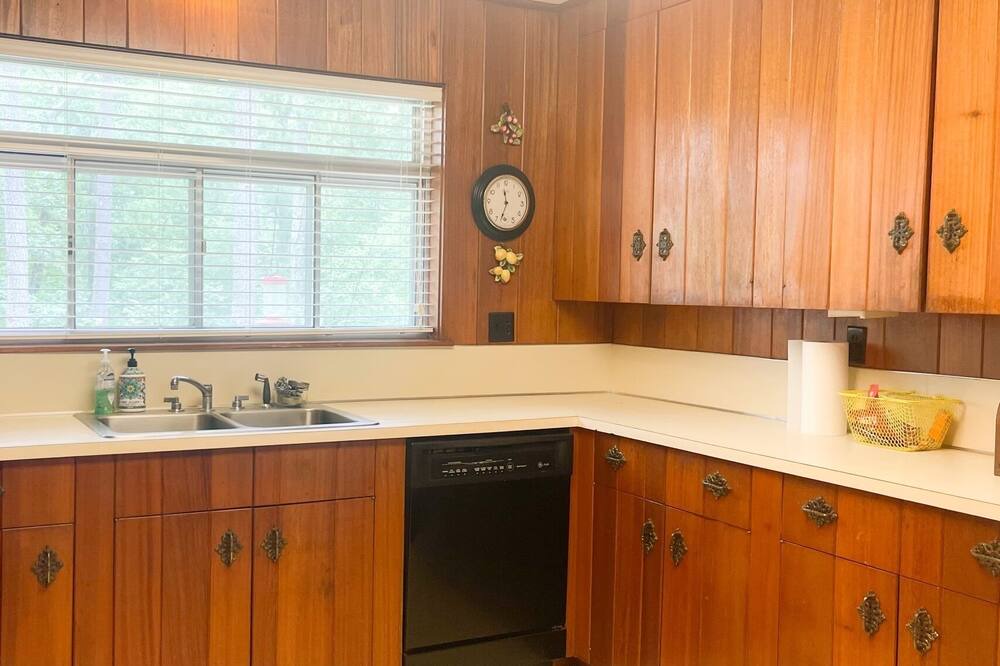 Photo of Kitchen in De Kalb