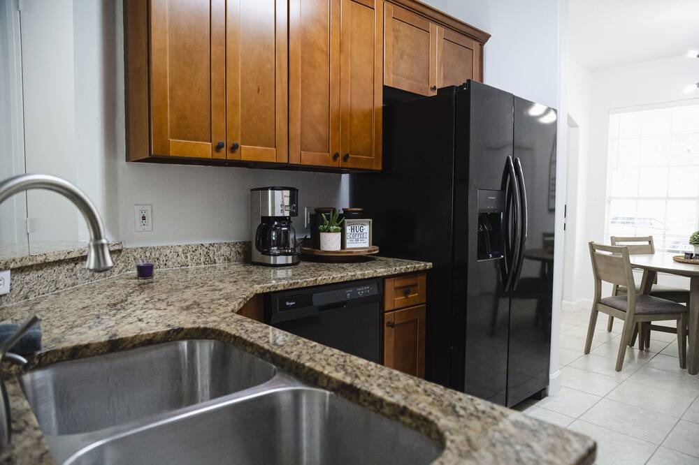 Photo of Kitchen in Sunset Ridge