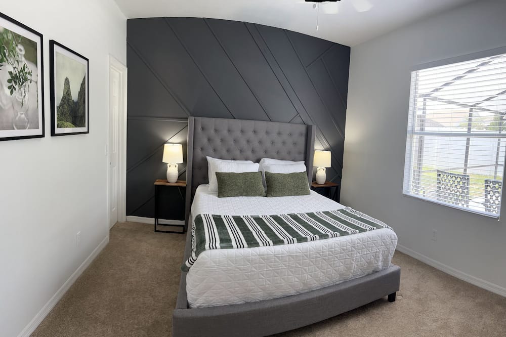 Photo of Bedroom in Sunset Ridge