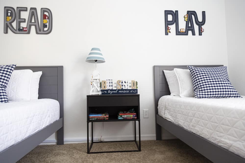 Photo of Bedroom in Sunset Ridge