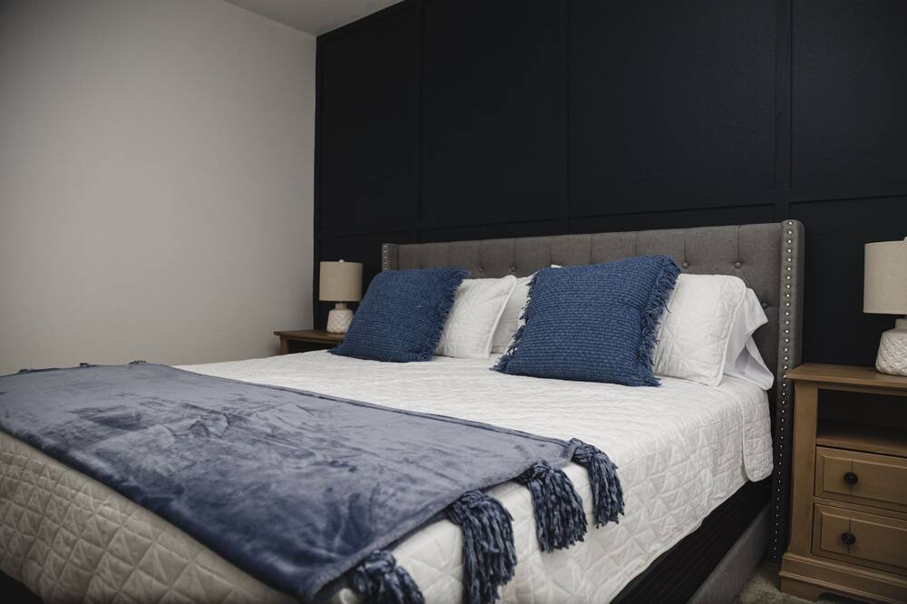 Photo of Bedroom in Sunset Ridge