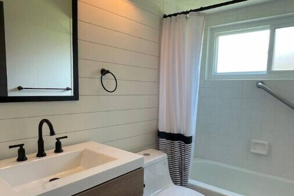 Photo of Bathroom in Saint Augustine Shores