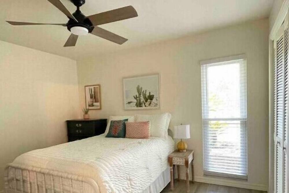 Photo of Bedroom in Saint Augustine Shores