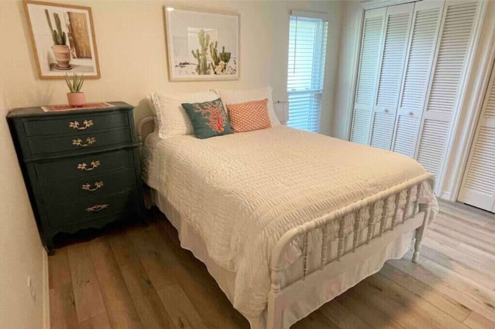 Photo of Bedroom in Saint Augustine Shores