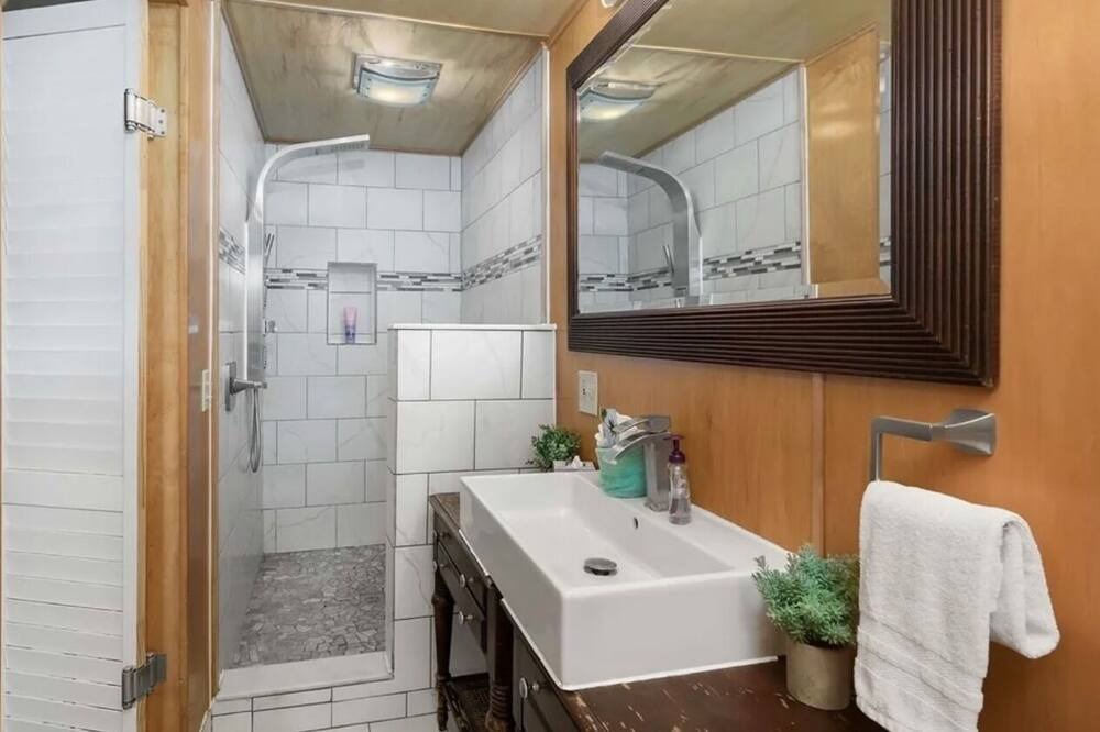 Photo of Bathroom in Satsuma