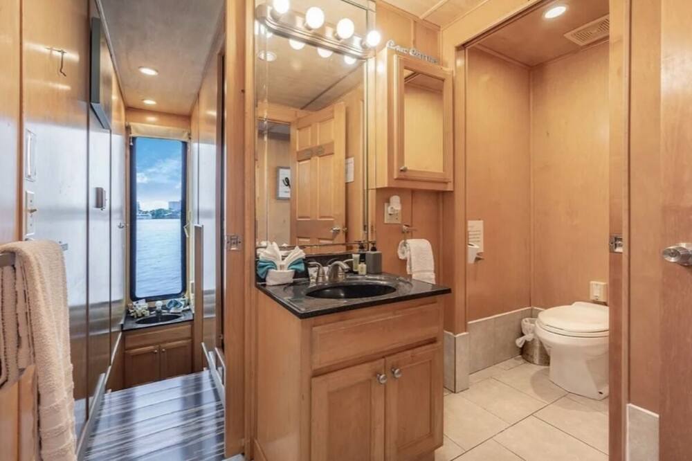 Photo of Bathroom in Satsuma