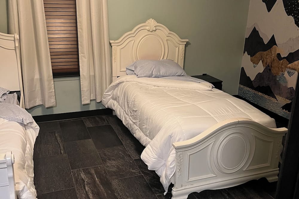Photo of Bedroom in Crestview