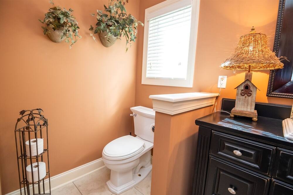 Photo of Bathroom in Dadeville
