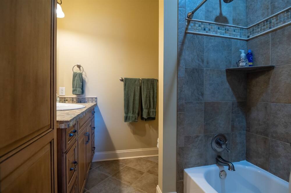Photo of Bathroom in Dadeville
