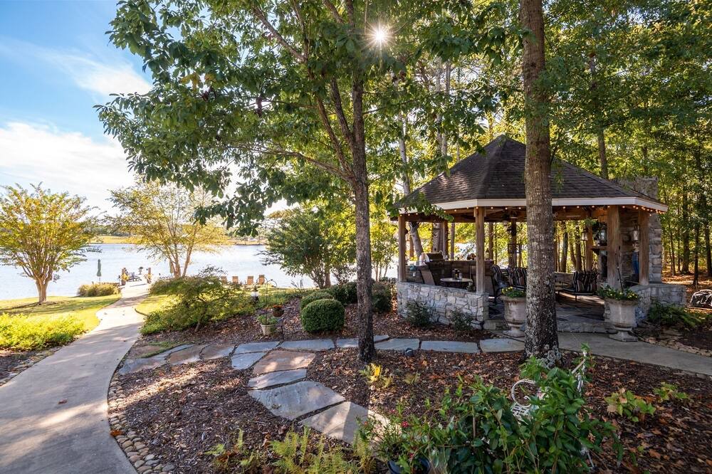 Photo of Outdoor in Dadeville