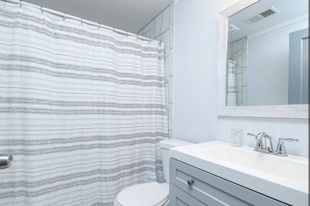Photo of Bathroom in Browns Mill Park