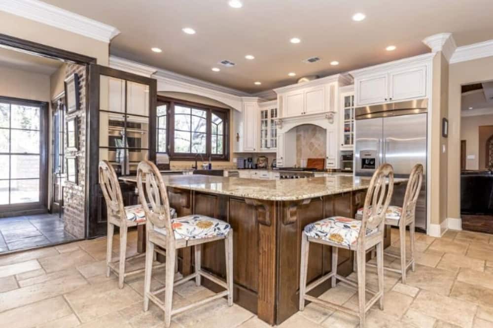 Photo of Kitchen in Gulf Hills