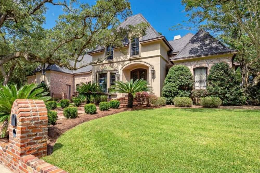 Photo of Outdoor in Gulf Hills
