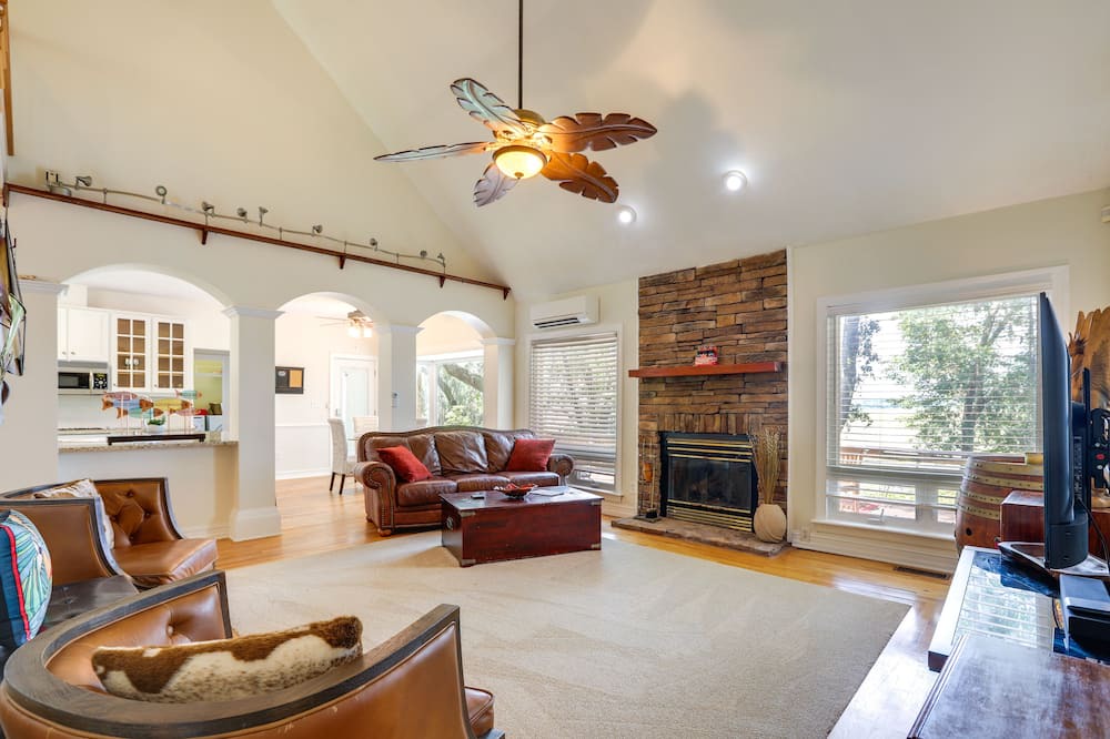 Photo of Livingroom in Killearn Lakes
