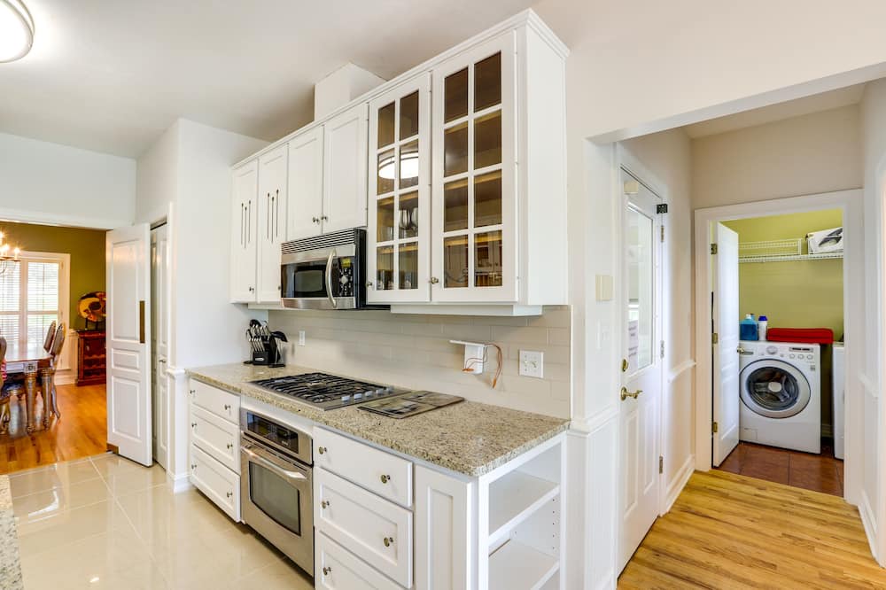 Photo of Kitchen in Killearn Lakes