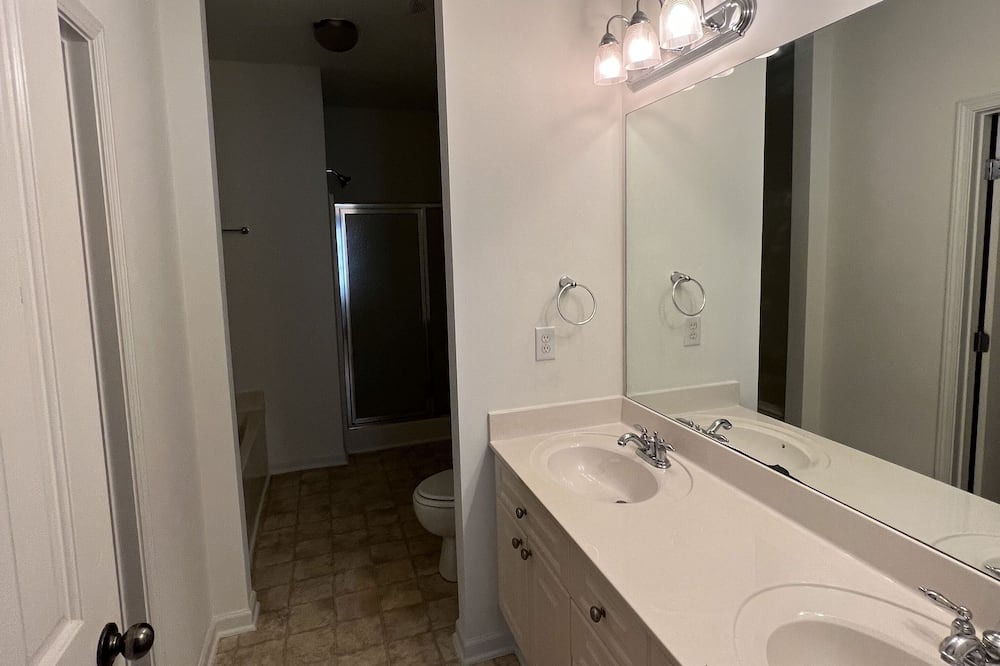 Photo of Bathroom in Hoover