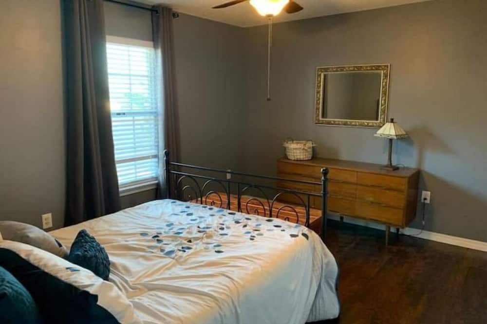 Photo of Bedroom in Robertsdale