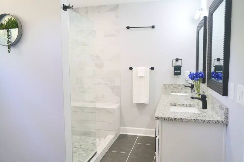 Photo of Bathroom in Sylvan Hills