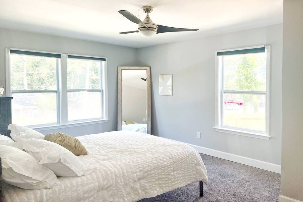 Photo of Bedroom in Sylvan Hills
