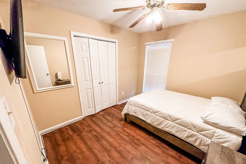 Photo of Bedroom in Prattville