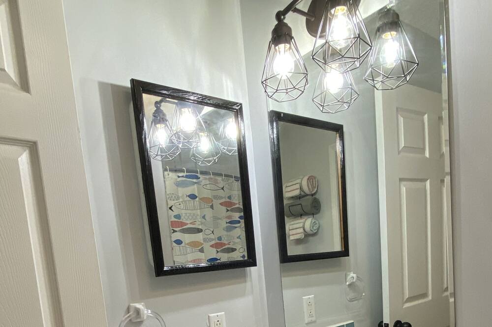 Photo of Bathroom in Edgar