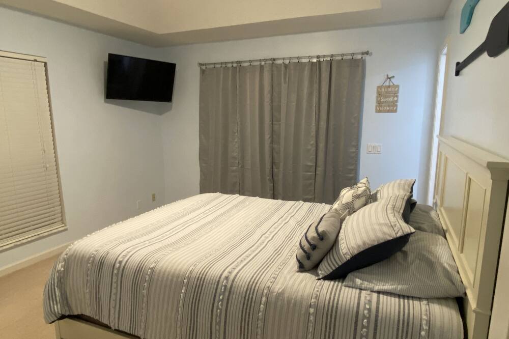 Photo of Bedroom in Edgar