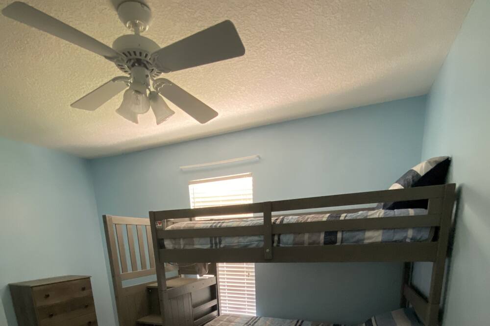 Photo of Bedroom in Edgar