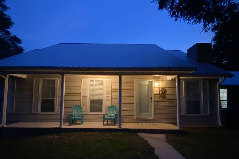 Photo of Outdoor in Edgar