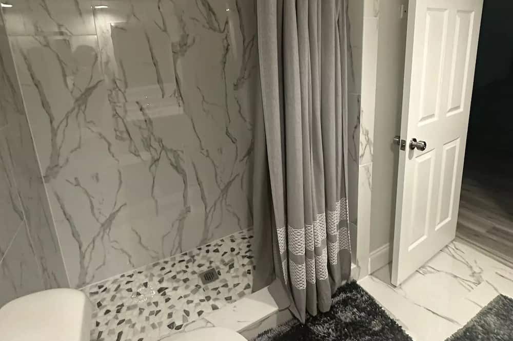 Photo of Bathroom in Winter Springs