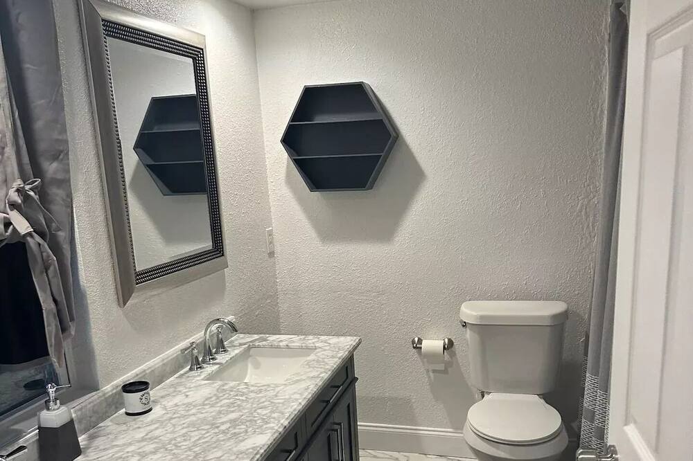 Photo of Bathroom in Winter Springs
