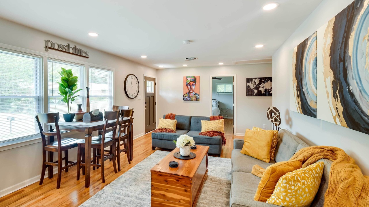 Photo of Livingroom in Tuskegee