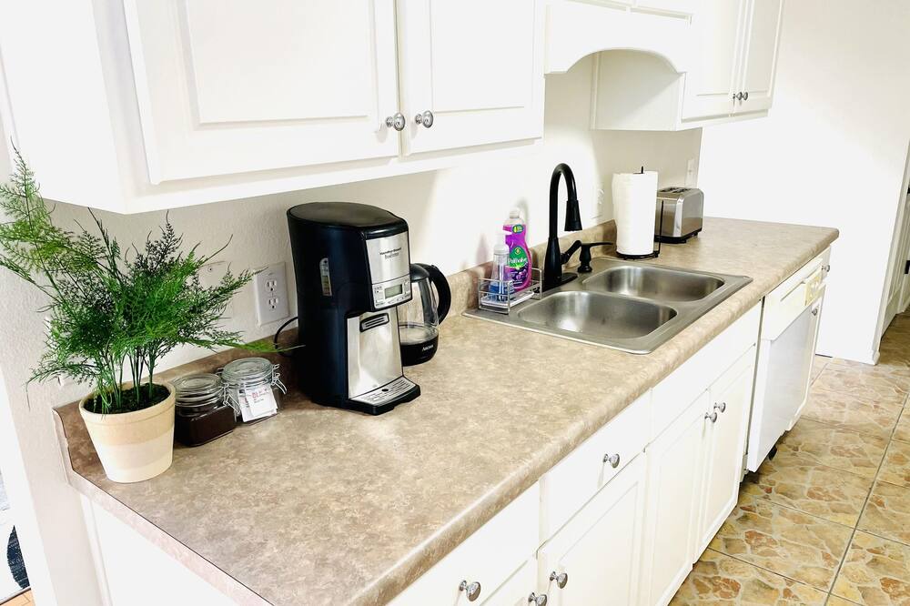Photo of Kitchen in Northwest Pensacola