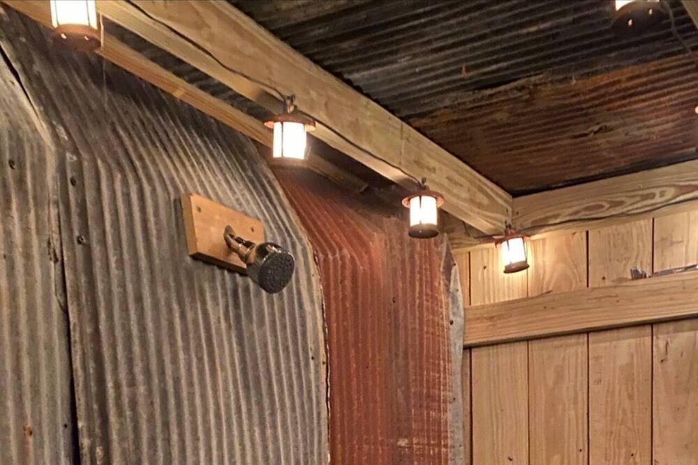 Photo of Bathroom in Wedowee